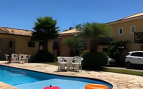 Casa super Charmosa em condomínio na praia